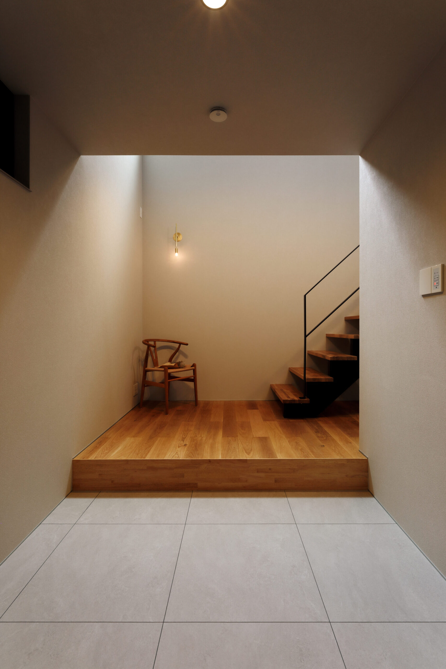 【予約制見学会】京都市の住宅街に建つ17坪の狭小間取りの家